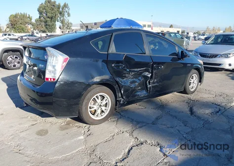 2011 Toyota Prius Two z USA, uszkodzony, nr VIN JTDKN3DU8B5304112